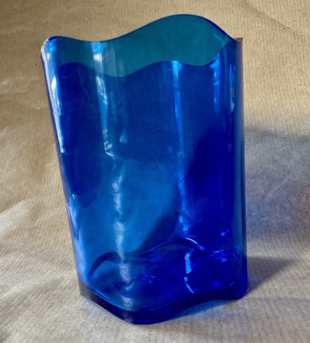 Blau wellig top design - top,